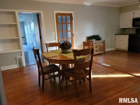2384 24th St, Moline, IL 61265 photo 12