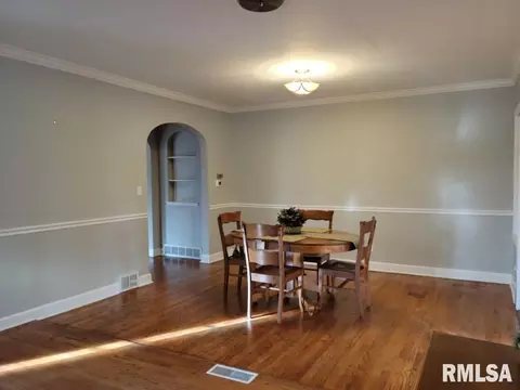 2384 24th St, Moline, IL 61265 photo 13