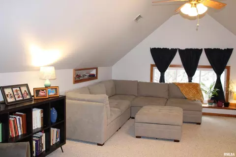 1920 15th St, Moline, IL 61265 photo 33
