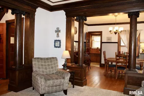 1920 15th St, Moline, IL 61265 photo 5