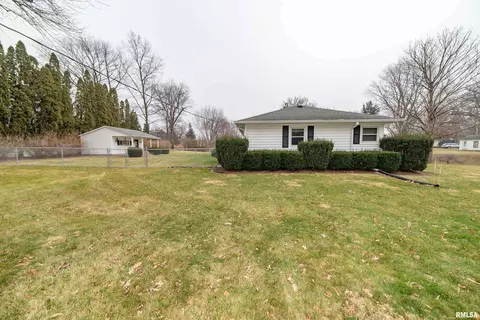 205 31st Ave, Moline, IL 61265 photo 4