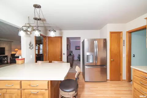 205 31st Ave, Moline, IL 61265 photo 11