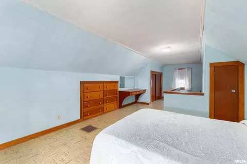 435 10th St #A, Silvis, IL 61282 photo 18