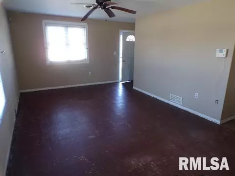 3702 15th Ave, Moline, IL 61265 photo 2