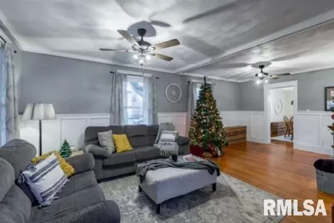 403 E Orange St, Geneseo, IL 61254 photo 9