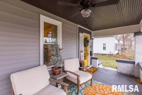 403 E Orange St, Geneseo, IL 61254 photo 4