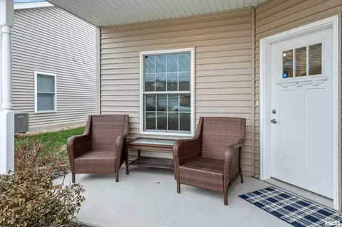 2320 13th St, Silvis, IL 61282 photo 4