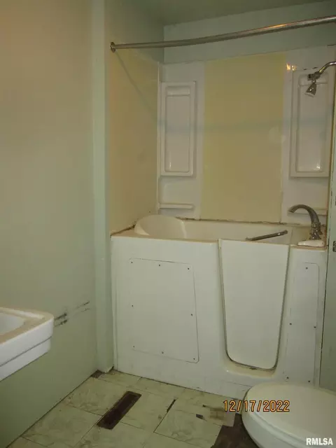 5677 Il Route 84 N, Thomson, IL 61285 photo 17