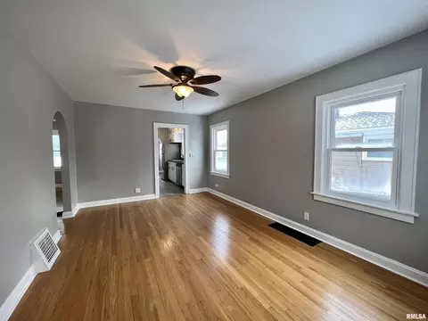 5337 7th Ave, Moline, IL 61265 photo 2