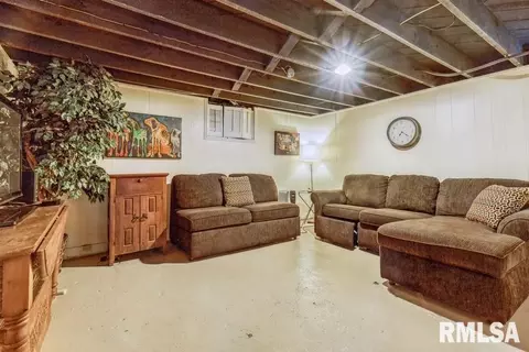2318 12th St, Moline, IL 61265 photo 23