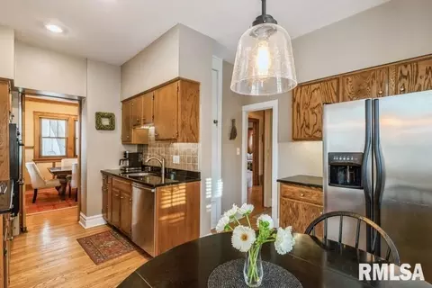 2318 12th St, Moline, IL 61265 photo 12