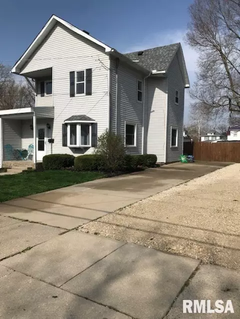 409 S Genesee St, Morrison, IL 61270 photo 5