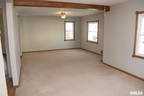 409 S Genesee St, Morrison, IL 61270 photo 15