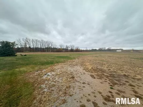 615 S 6th Ave, Dewitt, IA 52742