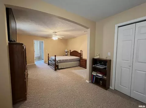 600 Legacy Dr, Herrin, IL 62948 photo 9