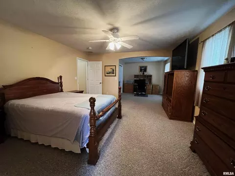 600 Legacy Dr, Herrin, IL 62948 photo 8