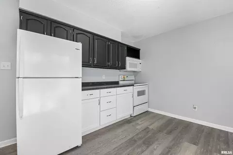 23 Manor Dr, Park View, IA 52748 photo 6