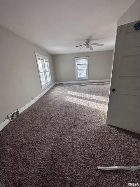 345 14th Ave, Moline, IL 61265 photo 6