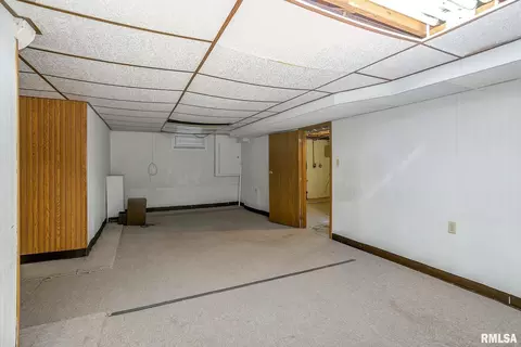 411 15th St, Silvis, IL 61282 photo 21