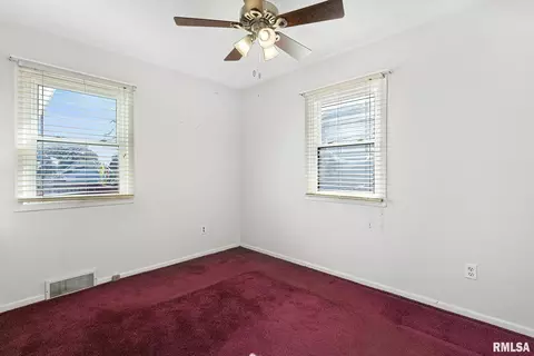 411 15th St, Silvis, IL 61282 photo 13