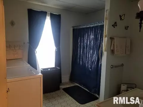 207 E Main St, Joy, IL 61260 photo 18