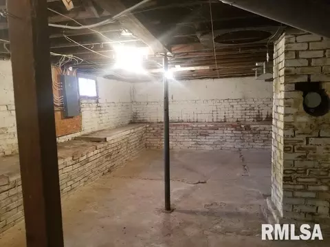 207 E Main St, Joy, IL 61260 photo 20