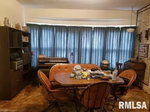207 E Main St, Joy, IL 61260 photo 8