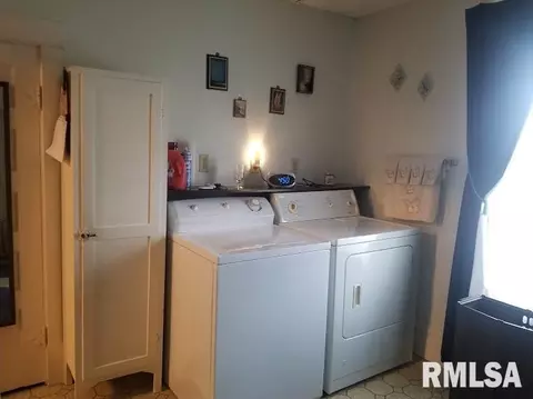 207 E Main St, Joy, IL 61260 photo 16