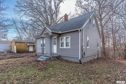 1206 3rd St, Silvis, IL 61282 photo 2