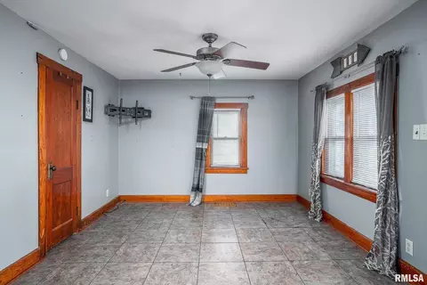 1206 3rd St, Silvis, IL 61282 photo 12