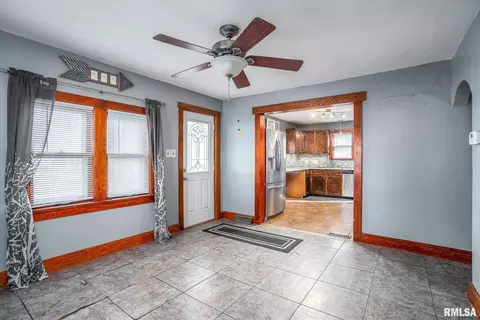 1206 3rd St, Silvis, IL 61282 photo 13