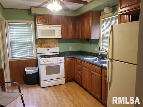 3147 18th Ave, Moline, IL 61265 photo 3
