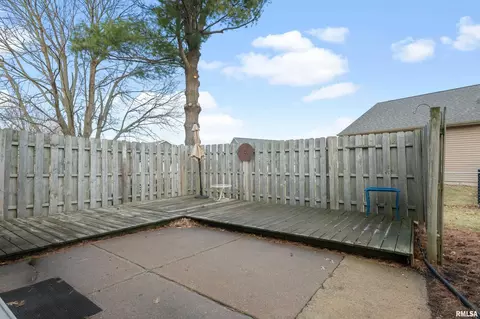 212 Blackhawk Dr, Eldridge, IA 52748 photo 22