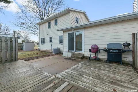 212 Blackhawk Dr, Eldridge, IA 52748 photo 21