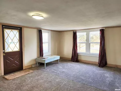 215 E Main St, Atkinson, IL 61235 photo 9