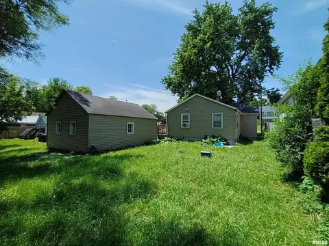 3814 13th St, Moline, IL 61265 photo 4