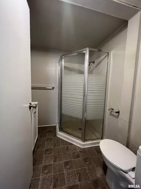 3814 13th St, Moline, IL 61265 photo 8