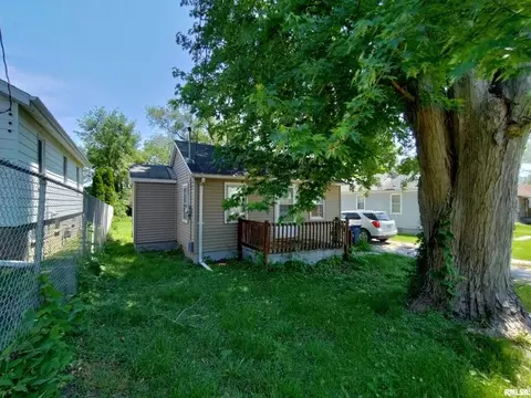 3814 13th St, Moline, IL 61265 photo 3