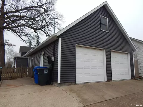 2755 12th Ave, Moline, IL 61265 photo 6