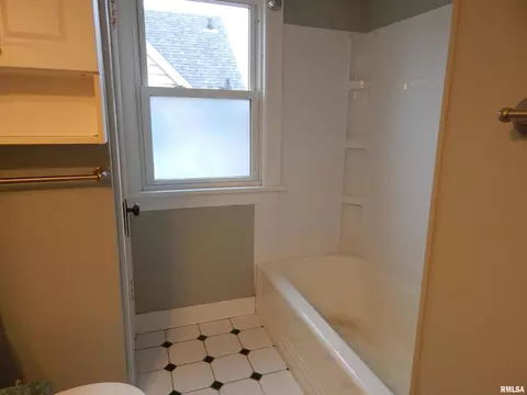 2755 12th Ave, Moline, IL 61265 photo 33