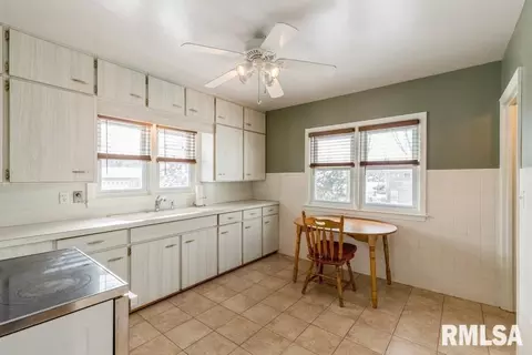 4317 28th Ave, Moline, IL 61265 photo 6