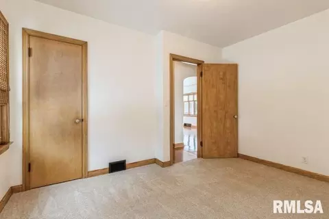 4317 28th Ave, Moline, IL 61265 photo 8