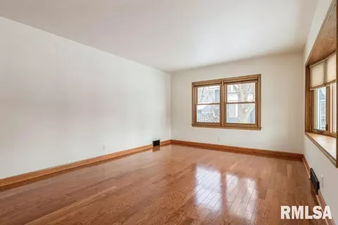 4317 28th Ave, Moline, IL 61265 photo 3