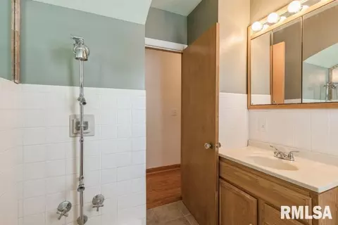 4317 28th Ave, Moline, IL 61265 photo 11
