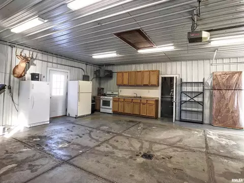 309 W 2nd St, Atkinson, IL 61235 photo 21