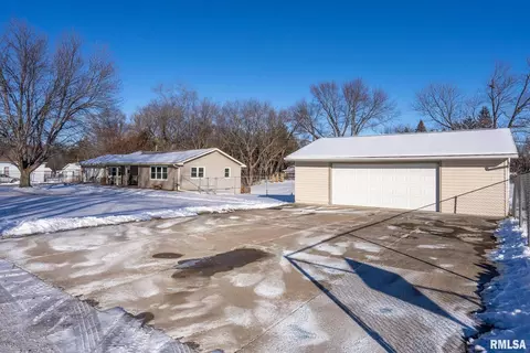 641 5th St, Silvis, IL 61282 photo 28