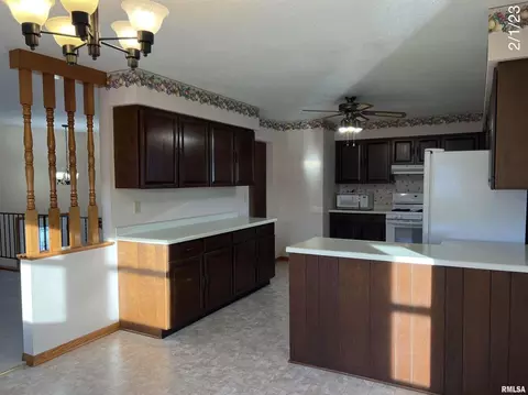 403 Westview Dr, Atkinson, IL 61235 photo 8