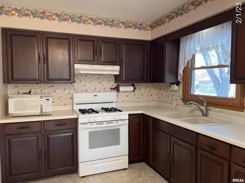 403 Westview Dr, Atkinson, IL 61235 photo 12