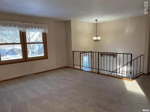 403 Westview Dr, Atkinson, IL 61235 photo 7