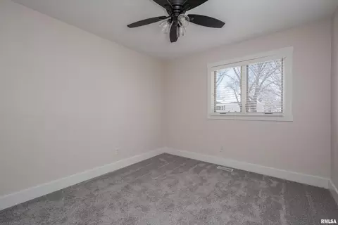 609 N 5th Pl, Eldridge, IA 52748 photo 24